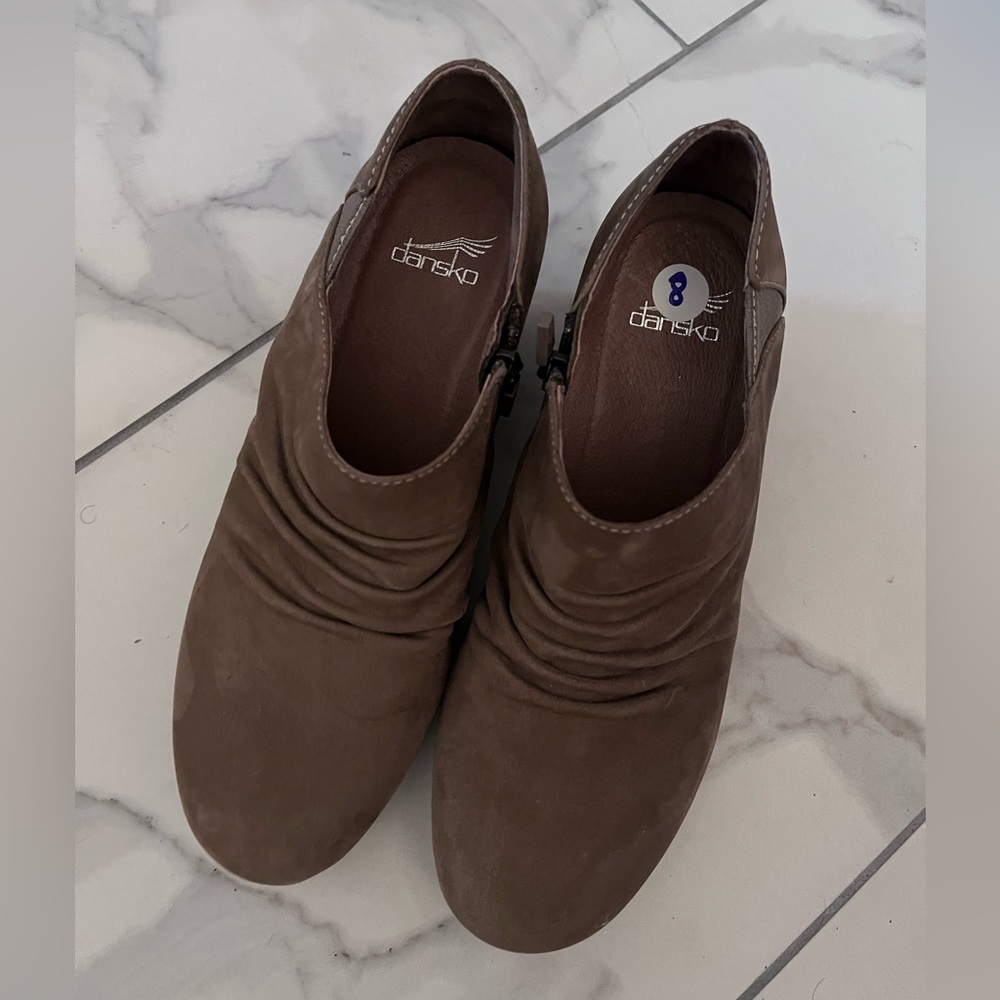 DANSKO soft tan leather wedge ankle booties